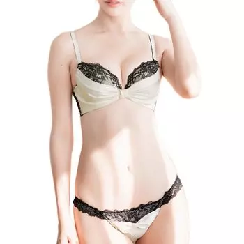 bra set gaps between cups keeps bust looking Soft and fluffy satin bra and panty E70 [Flande Lingerie] Cleavage-enhancing [No + slender] set, ivory,