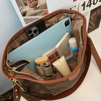 Brand 2025 new commute out large capacity messenger bag retro printed tote bag women size [bottom length 36 high 27] large capacity