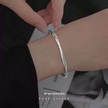 Браслет Banyan Tree S925 Silver Mobius Interwoven - Элегантный и модный дизайн 7g, 925 Silver золотой