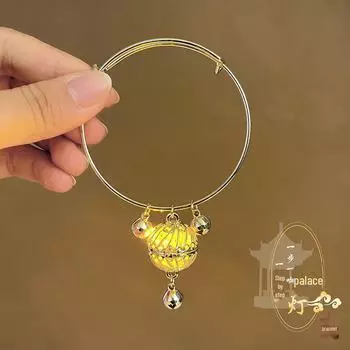 Браслет-фонарь с кисточками в старинном стиле: Элегантные универсальные украшения для женщин