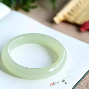 Браслет из натурального нефрита. Модный и простой женский браслет из нефрита. 54-55mm светло-зеленый