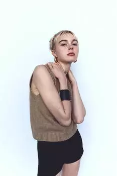 БРАСЛЕТ ИЗ ЖЕСТКОЙ КОЖИ-МАНЖЕТЫ