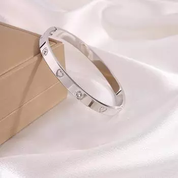 Браслет Love Diamond из титановой стали с гальваническим покрытием из высококачественного золота для женщин - модное и не выцветающее ювелирное изделие