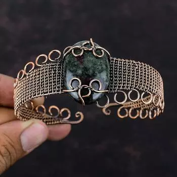 Браслет-манжета из эвдиалита, обмотанный медной проволокой, браслет с драгоценными камнями, регулируемый браслет-манжета, браслет ручной работы, обмотанный медной проволокой, ювелирный подарок для нее