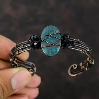 Браслет-манжета из проволочного обертывания с кровавым камнем, браслет из черных ониксовых бусин, регулируемый браслет из медной проволоки с камнем, подарок ручной работы для нее