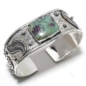 Браслет-манжета ручной работы из стерлингового серебра 925 пробы с рубином в фуксите y1c00