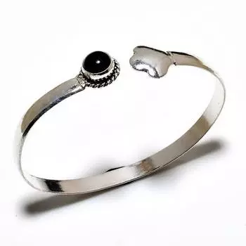 Браслет-манжета ручной работы с черным ониксом и драгоценным камнем 925 пробы с серебряным покрытием