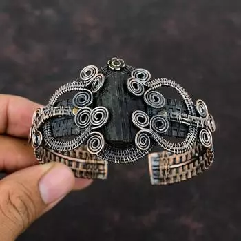 Браслет-манжета с черным турмалином, медная проволока, браслет с драгоценными камнями, регулируемый браслет, браслет ручной работы, медные украшения, подарок для мамы