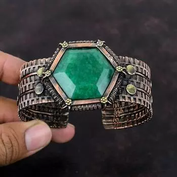 Браслет-манжета с граненым замбийским изумрудом, медная проволока, браслет-манжета, регулируемый браслет, браслет ручной работы, браслет из драгоценных камней, медная проволока, ювелирное изделие, подарок для нее