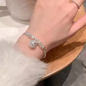 Браслет Palace Bell Женские аксессуары Простой двухтактный гладкий браслет Bell Road Pass Производитель подарков на День святого Валентина для подруг Adjustable size