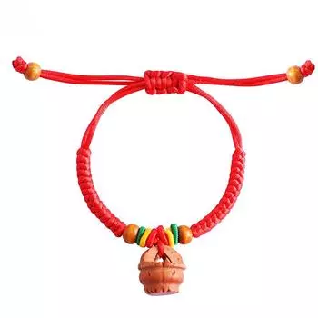 Браслет ручной работы из красной нити с натуральной персиковой косточкой для малышей и детей