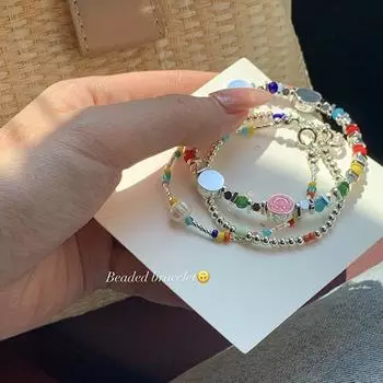 Браслет с изображением смайлика цвета допамина, женский, легкий, роскошный, изысканный, нишевый, дизайн, девушка, студентка, украшение на руку