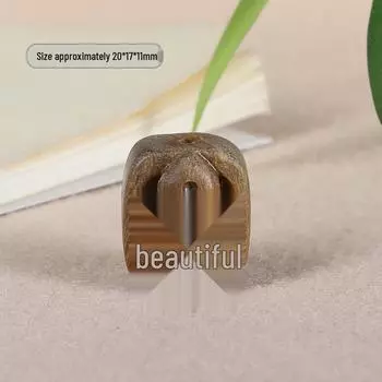 Браслет-шарм и подвеска-брелок из резного зеленого сандала в виде рыбьих костей