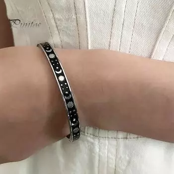 Браслет-унисекс Bravery Bangle Sun Moon Star Emboss Fearless English Decoration Enhance Adjustable Armor Jewelry Couple Bracelet A
