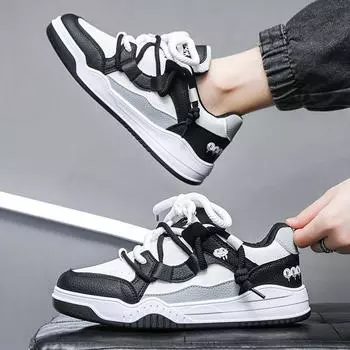 Bread shoes 2025 spring new fashion light luxury sports casual shoes trend versatile high value board shoes men 39