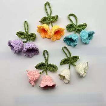 Брелки-подвески крючком «Ландыш» – шерстяные аксессуары для рюкзаков 2 pieces белый