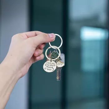 Брелок для ключей для папы и мамы, сумка, подвеска, креативный металлический брелок «Я люблю тебя до Луны» в форме сердца для Dad