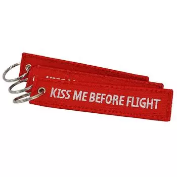 Брелок для ключей Kiss Me Before Flight с вышитой этикеткой и металлическим самолетом красный