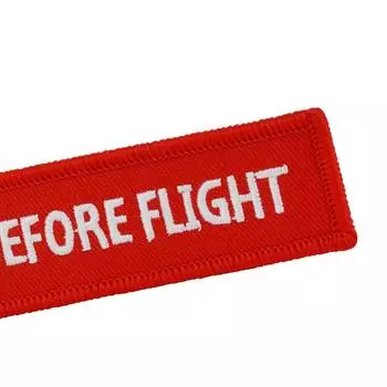 Брелок для ключей Kiss Me Before Flight с вышитой этикеткой и металлическим самолетом красный