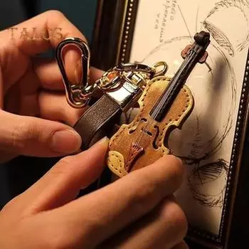 Брелок для ключей «Скрипка» из искусственной кожи, миниатюрный музыкальный инструмент, брелок-подвеска для музыкантов, любителей музыки, подарочный пакет, аксессуар A