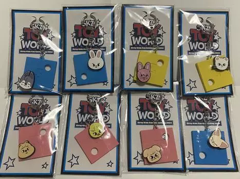 Брелок для ключей Stray Kids Fan Connecting SKZ TOY WORLD 8 типов, полный набор, лотерея FC