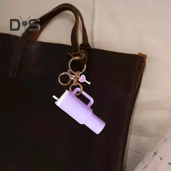 Брелок для ключей в виде мини-чашки, брелок в виде сердца, брелок в виде монеты, помады, держатель для мелких предметов, брелок для рюкзака, аксессуар розовый