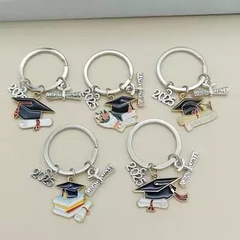 Брелок для ключей в виде выпускной шапки, прочный металлический, класс 2025 года, выпускной бакалавр, шляпа, брелок, держатель, сумка, рюкзак, подвесное украшение A