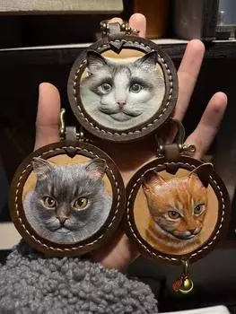 Брелок для питомца с индивидуальной гравировкой - Ручная работа, 3D, кожа, подвеска для машины и сумки - Персонализированный подарок для любителей кошек и собак