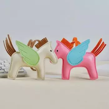 Брелок-подвеска в виде пони Пегаса с кисточкой - милый кожаный мультяшный контрастный цветной шарм