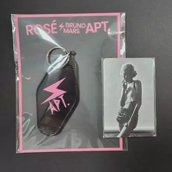 Брелок-раскладушка Blackpink Rose Rosy с фокусом