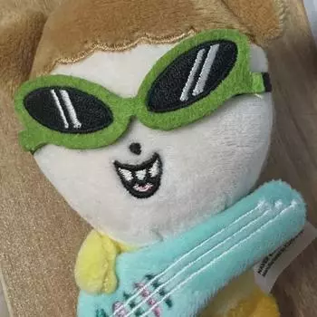 Брелок Rockstar Maru, кукла Maru Is A River Rat