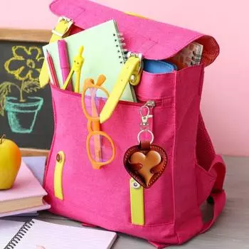 Брелок ручной работы из искусственной кожи в форме сердца, декоративный брелок с подвеской в виде сердца на удачу A