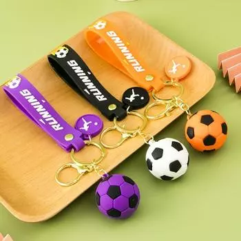 Брелок с имитацией футбольного мини-мяча, цветной автомобильный брелок с футбольным брелоком для спортивных болельщиков фиолетовый