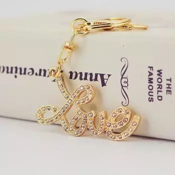 Брелок с надписью LOVE из страз - Милая металлическая подвеска для женских сумок и пар