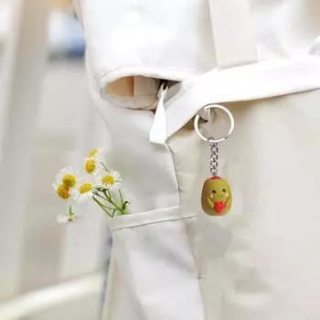 Брелок Yousheng, подвеска из смолы, маленький человечек, держащий сердце, брелок, подвеска, экспресс-любовь, маленький брелок, подарок на день Святого Валентина 2