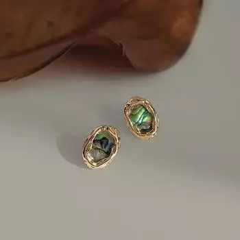 Бренд Mihmily – Нежные и легкие французские овальные серьги в винтажном стиле.