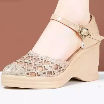 Брендовые женские туфли с пряжкой на ремне, женские сандалии, модные повседневные сандалии с кристаллами, женские летние сандалии на танкетке с закрытым каблуком 35