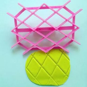 Bricolage Losange Courtepointe Coupe Gateau Embosseuse Fondant Outil De Decorations Artisanales розовый