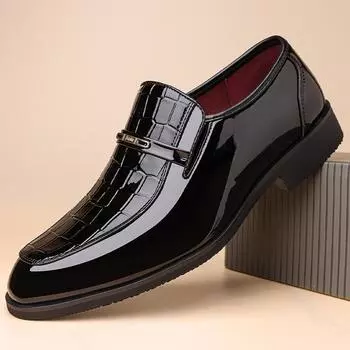 Britain Trend New Pointed Glossy Patent Leather Shoes For Men Slip On Casual Metal Buckle Loafter Formal Dress Footwear 39