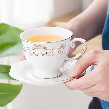 Британский двор, роскошная золотая кофейная чашка и тарелка, набор из двух частей, керамическая чашка, чашка для воды, цветочная чашка для чая, чашка для молока