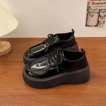 British style platform muffin small leather shoes women s spring 2025 new French retro patent leather lace-up round head single shoes 35