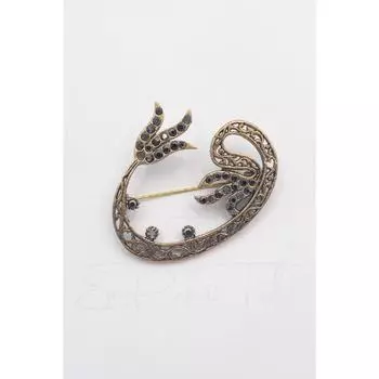 Бронзовая брошь Вав из марказита