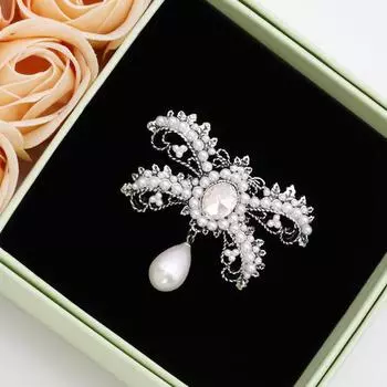 Брошь-бантик из сплава с бриллиантами для девочек, милая булавка в стиле ретро, популярная брошь, аксессуары