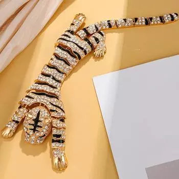 Брошь-булавка, инкрустированная блестящими стразами, значок в форме тигра, устойчивый к ржавчине, легкий, гибкий, брошь в виде тигра, модные аксессуары чёрный