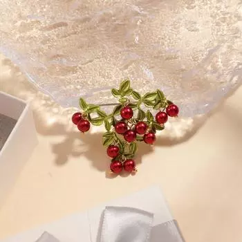 Брошь для костюма в виде винограда в саду One Size белый