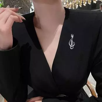 Брошь для пальто, сумки, шляпы, брошь, музыкальная шкала, форма, контрастный цвет, противоскользящая, изысканная полированная нержавеющая сталь, булавка для женской одежды, украшения для одежды золотистый