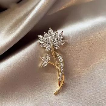 Брошь из сплава лотоса, высококачественная партия булавок Sense Niche High-End, противоослепляющий корсаж для пальто и костюма