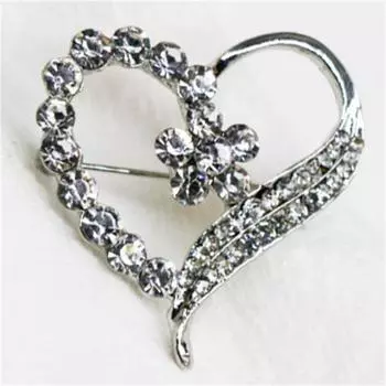 Брошь из сплава со стразами и стразами, универсальная, изысканная, модная, женская, в форме сердца, корсаж, женская одежда, аксессуары