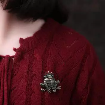 Брошь-лягушка Одежда Аксессуары Золотой цвет Черный Зеленый Эмаль Подарки на день рождения Ювелирные изделия