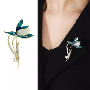 Брошь «Магнолия» Женская мода Темперамент Легкая роскошная булавка Аксессуары Нишевый дизайн Чувство Высокого класса Корсаж золотой